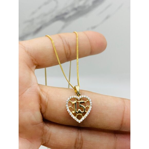 10k solid gold pendant sweet 15❤️ Quinceañera heart❤️ 20” long